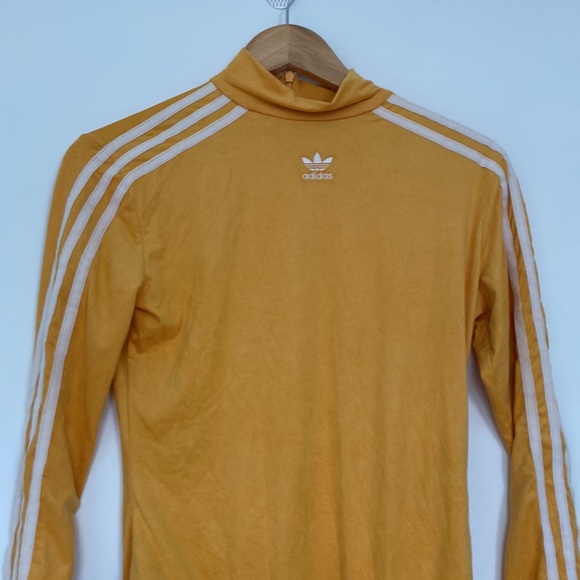 Adidas yellow long sleeves bodysuit with funnel collar - Picture 3 of 10
